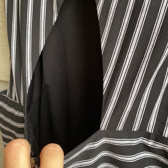 She & Sky Boutique Striped pleated dress - Picture 7 of 7